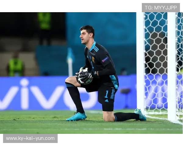 库尔图瓦面部挡出必进球，皇马门神逆境屡现关键扑救